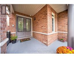 Family room - 19 Solstice Street, Brampton, ON L6P3T5 Photo 6