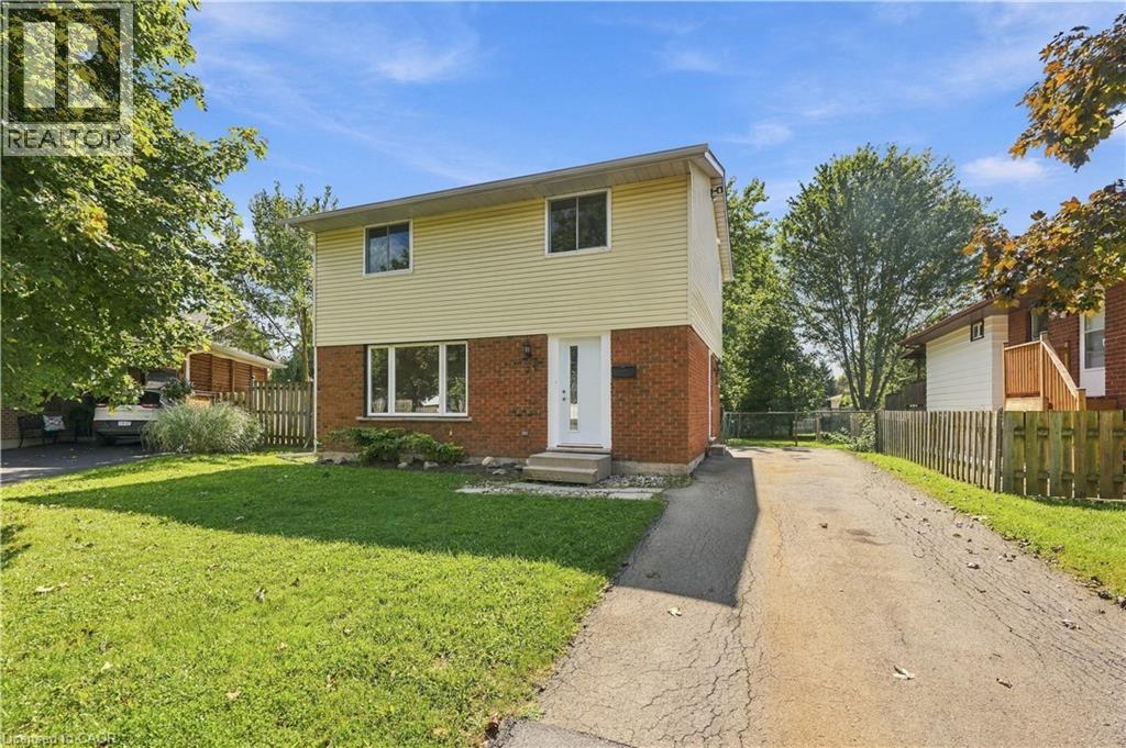 27 CUMMINGTON Place, Welland, Ontario, L3C6A9, Welland, Ontario — photo 2 of 5