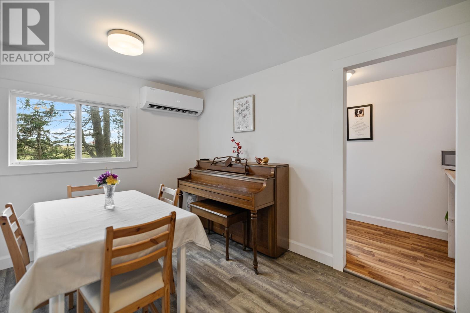 1847 Colville Road - 13