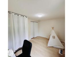 8 The Parkway Nw, Edmonton, AB T6P1C7 Photo 10