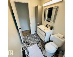 8 The Parkway Nw, Edmonton, AB T6P1C7 Photo 12