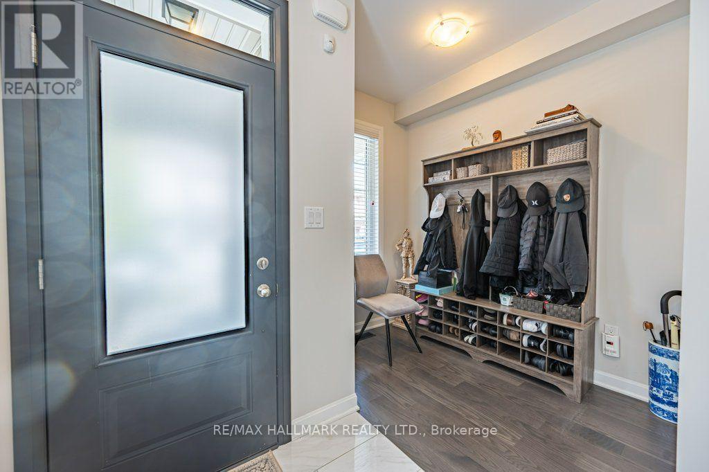 29 NESS DRIVE, Richmond Hill — photo 5