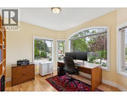 739 24 Avenue NW - photo 11