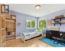 739 24 Avenue NW - photo 30