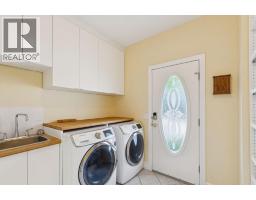 739 24 Avenue NW - photo 21