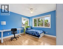 739 24 Avenue NW - photo 31