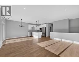 3pc Ensuite bath - 3279 A Schubert Road, Kamloops, BC V2B6Y4 Photo 6