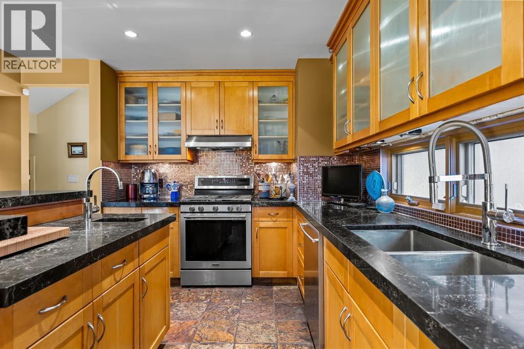 1717 7 Avenue NW - photo 12
