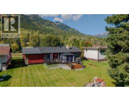 1706 Mckenzie Road, Fernie, BC V0B1M5 Photo 13