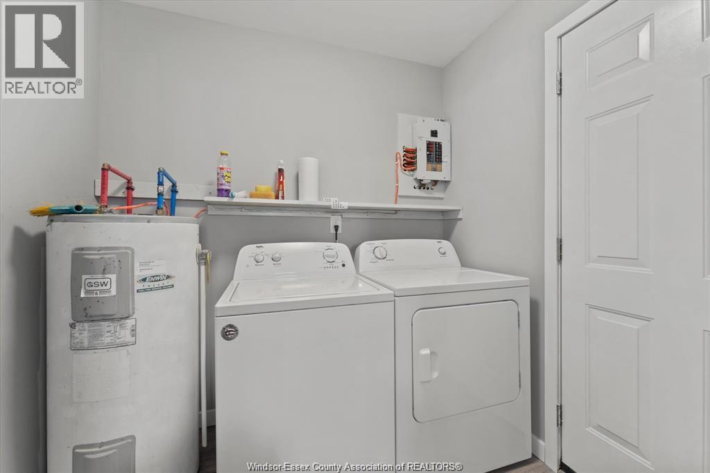 561 CHIPPAWA STREET - 16