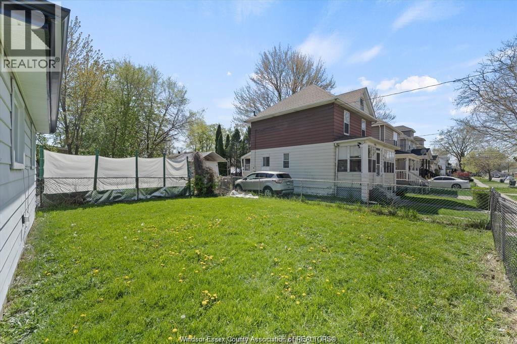 561 CHIPPAWA STREET - Image 19