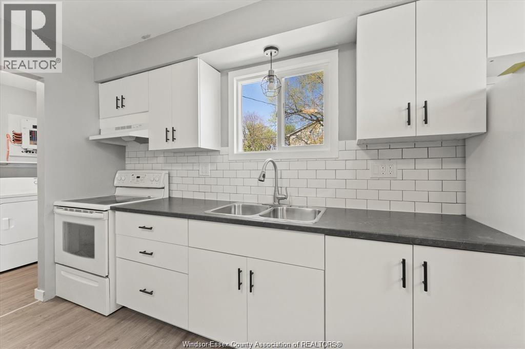561 CHIPPAWA STREET - 6