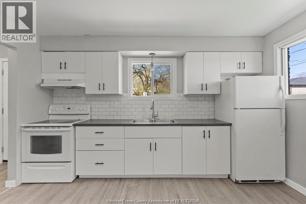 561 CHIPPAWA STREET - 7