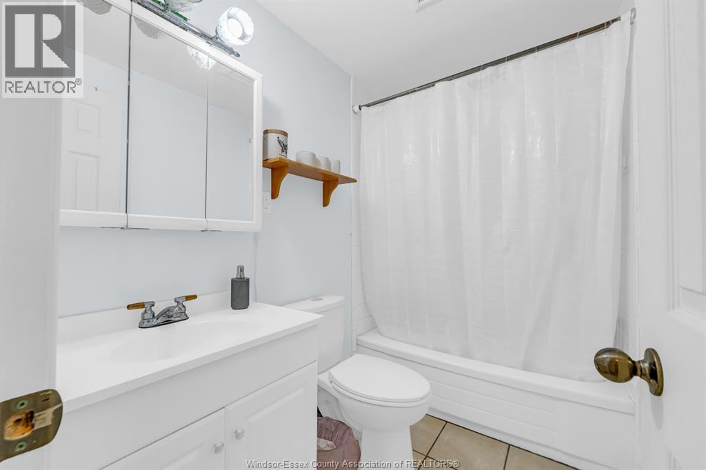6312 THORNBERRY - 25