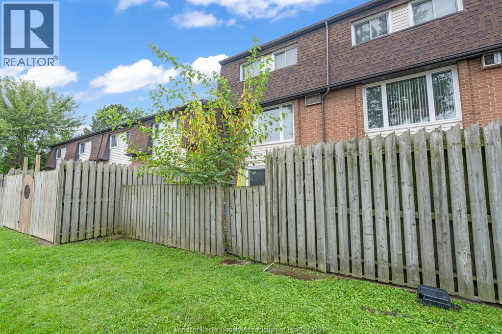 6312 THORNBERRY - 37