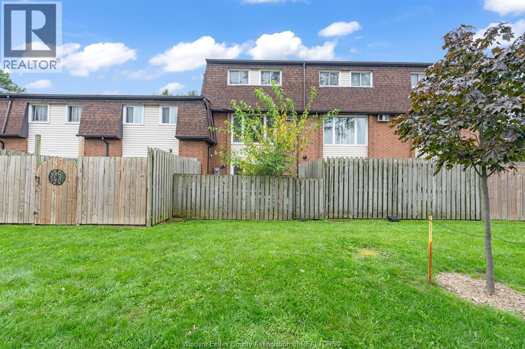 6312 THORNBERRY - 40