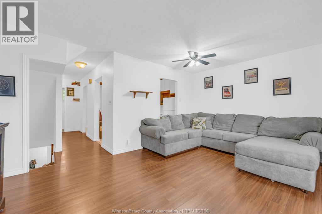 6312 THORNBERRY - 7