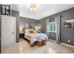 3054 Millgrove St, Saanich, BC V9A1X5 Photo 10