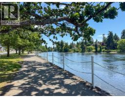 3054 Millgrove St, Saanich, BC V9A1X5 Photo 36