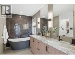 345 West Grove Lane Sw, Calgary, AB T3H6K9 Photo 29