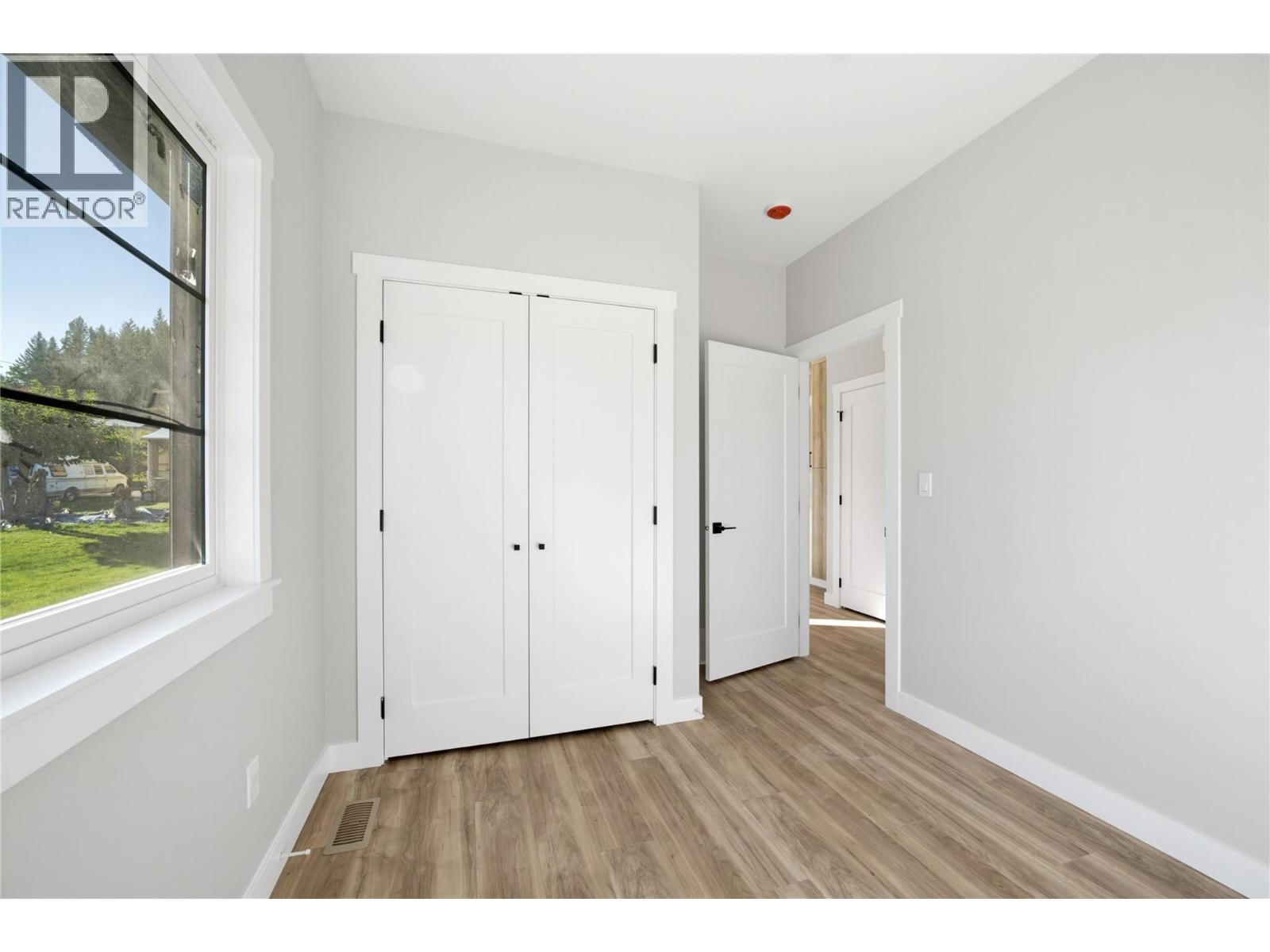  186 Salmon Arm Drive, Enderby