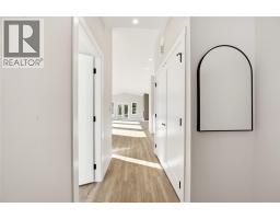 Living room - 186 Salmon Arm Drive, Enderby, BC V4Y4C6 Photo 10
