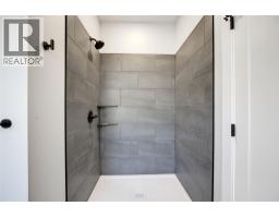 186 Salmon Arm Drive, Enderby, BC V4Y4C6 Photo 37