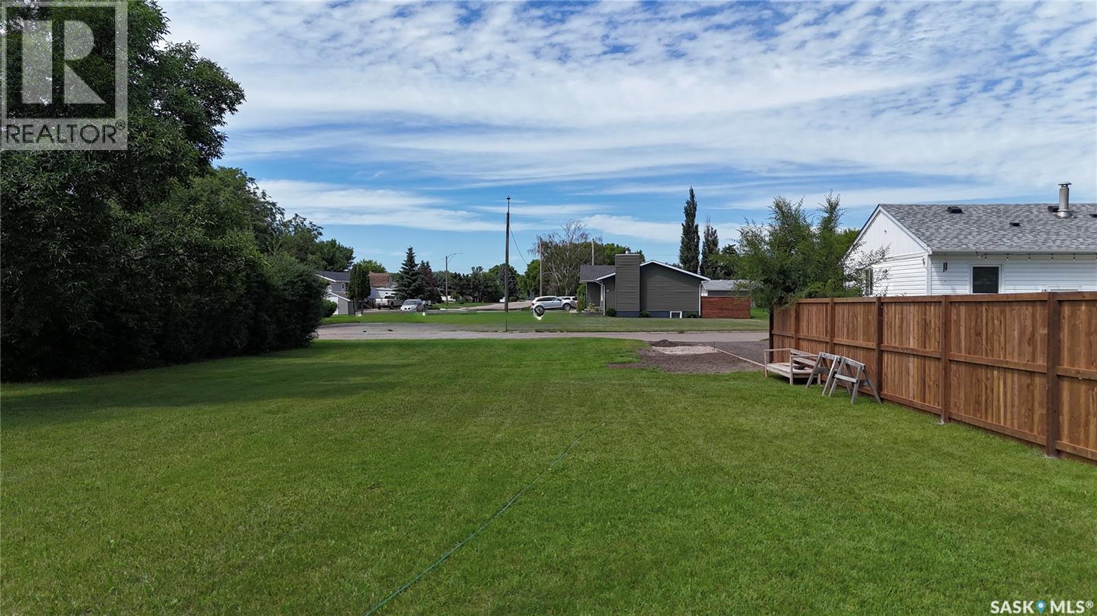 417 Park AVENUE, Outlook — photo 4