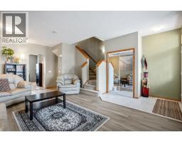 209 Strathcona Circle - photo 4