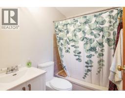 6585 Walker Frontage Rd, Fanny Bay, BC V0R1W0 Photo 20