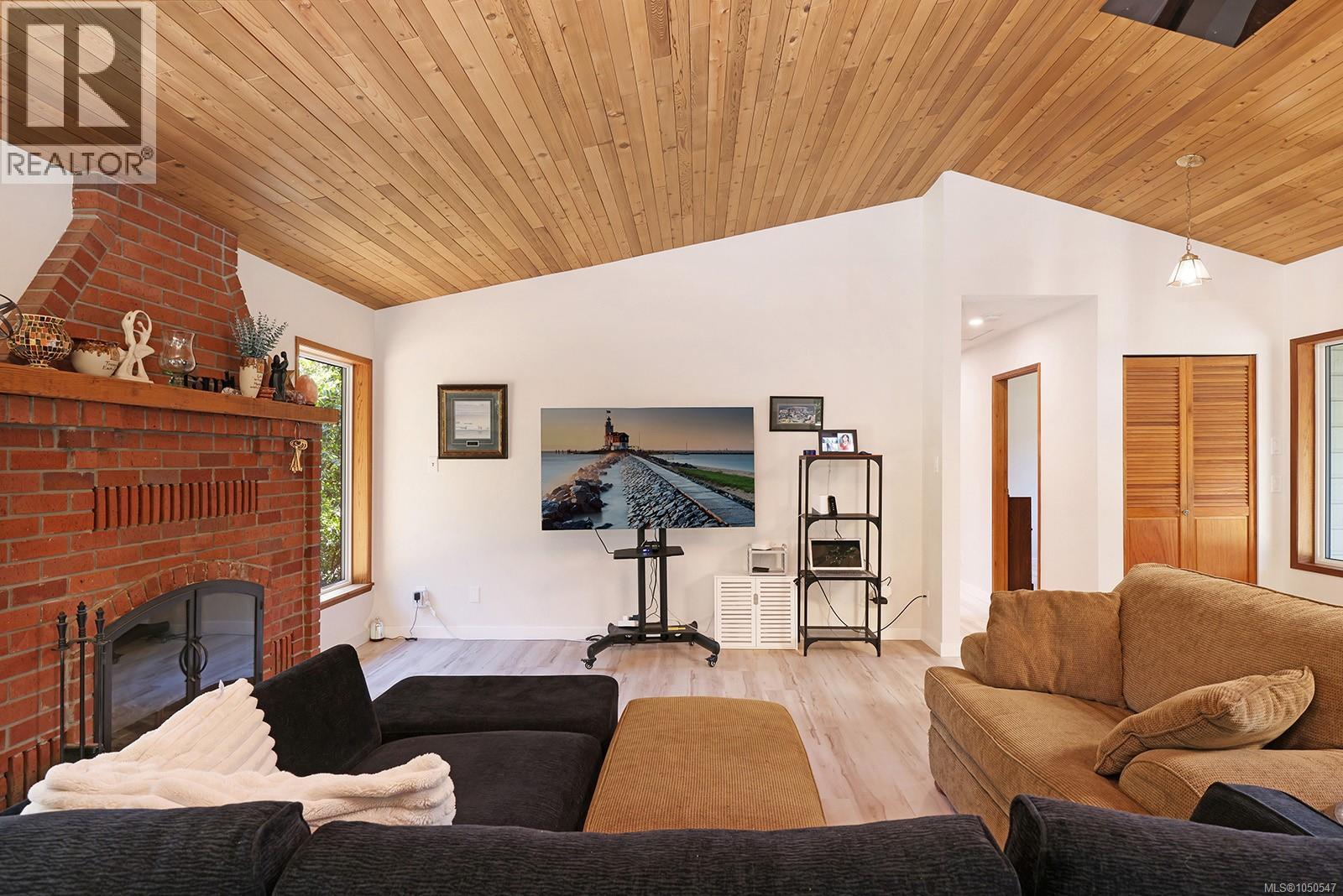 6585 Walker Frontage Rd - 17