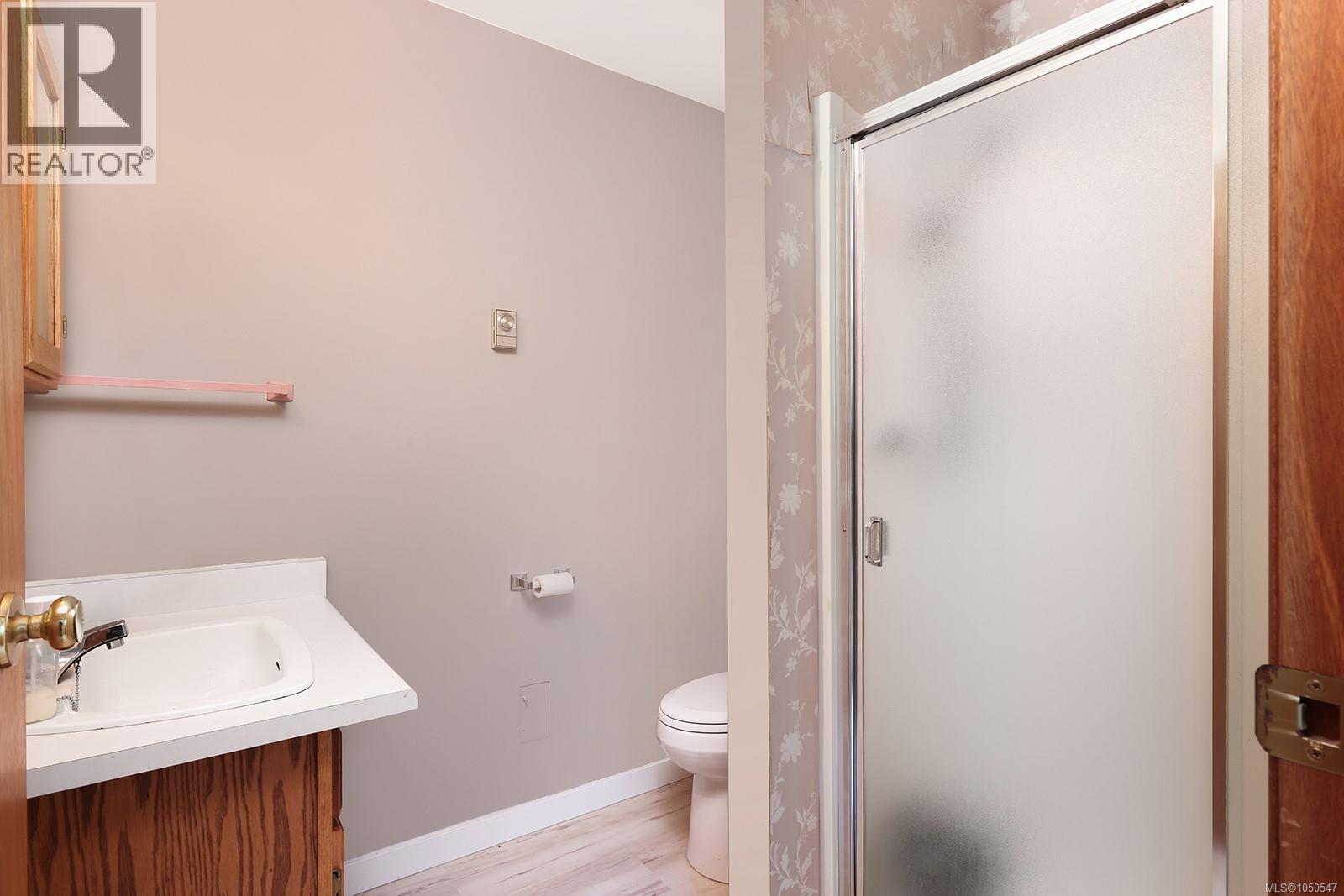 6585 Walker Frontage Rd - 36