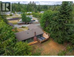 6585 Walker Frontage Rd, Fanny Bay, BC V0R1W0 Photo 24