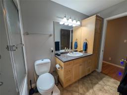 27 Aldrin Way, Brandon, MB R7A2T7 Photo 22