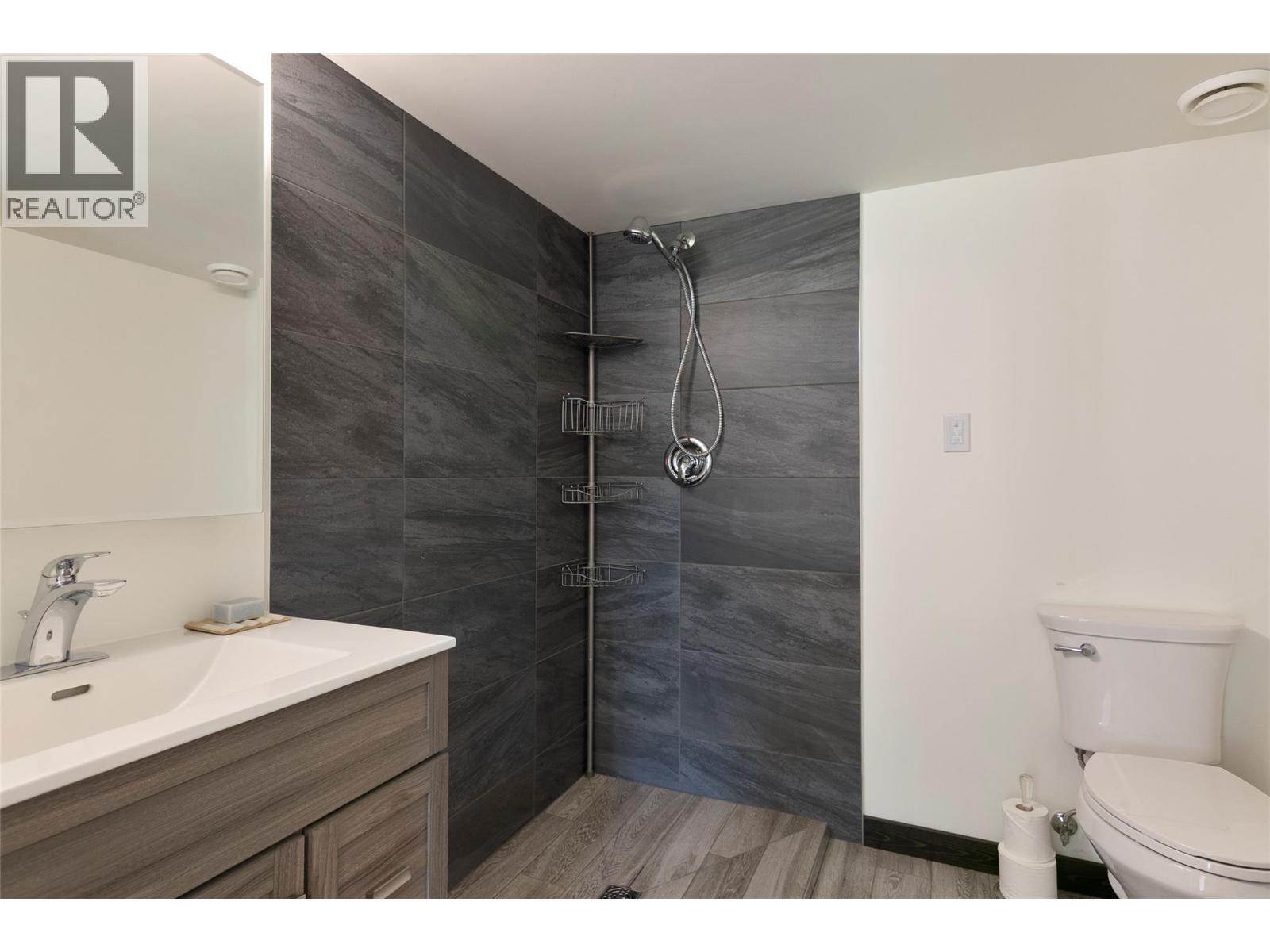 1915 Aspen Crescent - 60