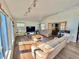 186 Vivian Street, Neepawa, MB R0J1H0 Photo 24