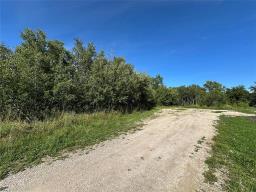 2 Night Swimming Drive, Lake Manitoba Narrows, MB R0L1S0 Photo 17