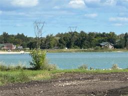 2 Night Swimming Drive, Lake Manitoba Narrows, MB R0L1S0 Photo 35