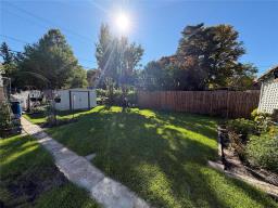 2312 Rosser Avenue, Brandon, MB R7B0E3 Photo 11