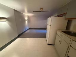 2312 Rosser Avenue, Brandon, MB R7B0E3 Photo 29