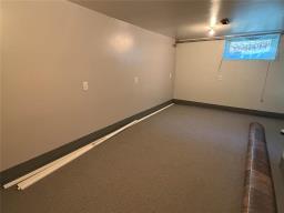 2312 Rosser Avenue, Brandon, MB R7B0E3 Photo 31