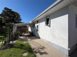 2312 Rosser Avenue, Brandon, MB R7B0E3 Photo 33