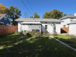 2312 Rosser Avenue, Brandon, MB R7B0E3 Photo 35