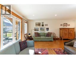 1915 Aspen Crescent, Revelstoke, BC V0E2S3 Photo 25