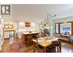 Primary Bedroom - 1915 Aspen Crescent, Revelstoke, BC V0E2S3 Photo 15