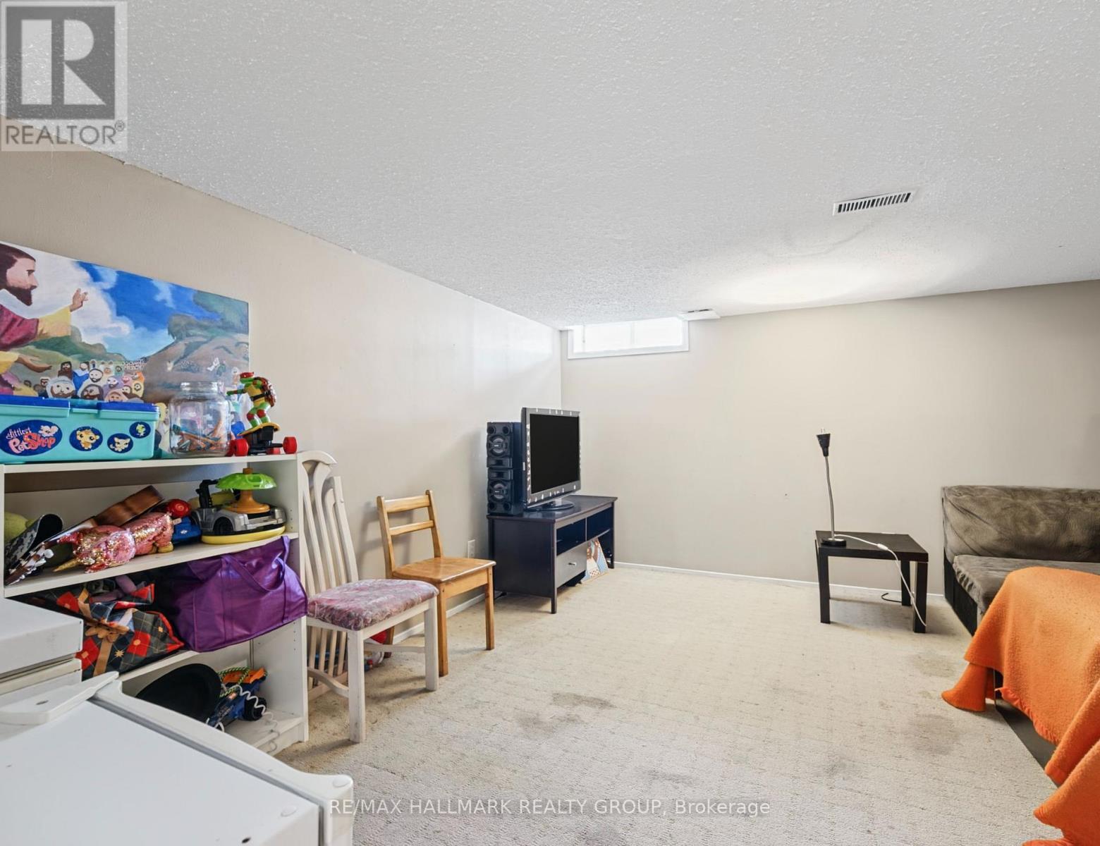 #41 1097 MILLWOOD COURT - Image 20