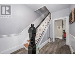 Living room - 100 Poole Street, Mcnab/braeside, ON K7S1J2 Photo 10