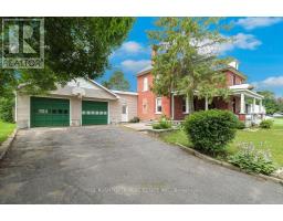 Foyer - 100 Poole Street, Mcnab/braeside, ON K7S1J2 Photo 7