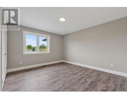 Unit 2 - 8 Golf Links Road, Kincardine, ON N2Z0G1 Photo 15