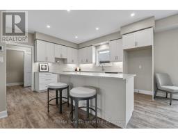Bathroom - Unit 2 - 8 Golf Links Road, Kincardine, ON N2Z0G1 Photo 7